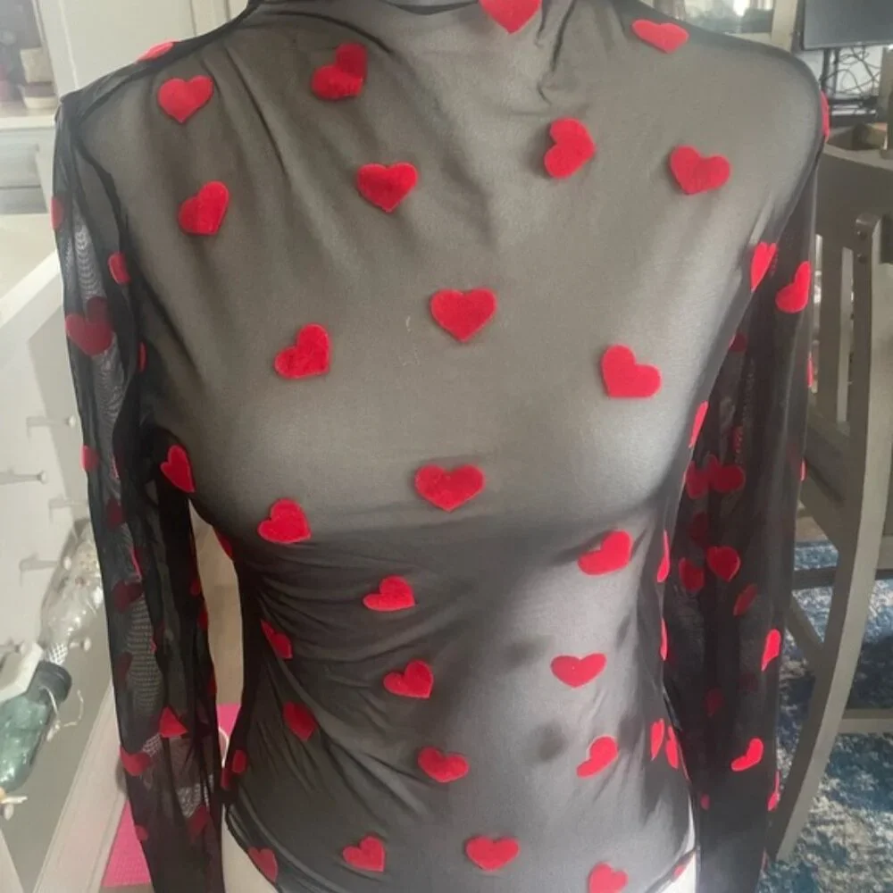 Women’s Heart Top - Picture 3 of 4